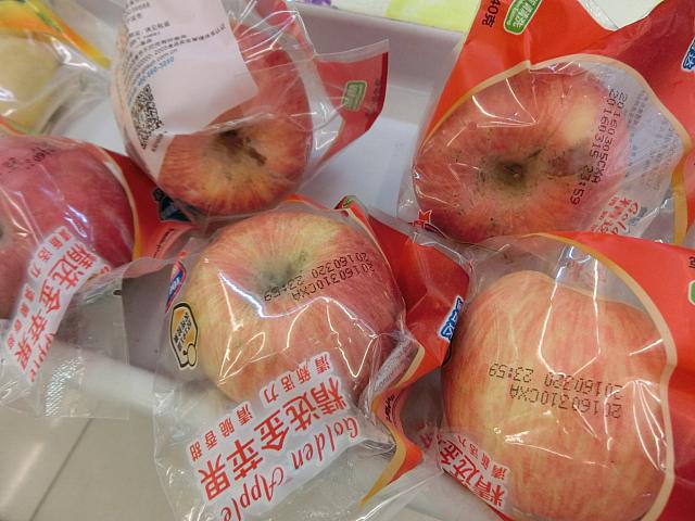 定番のりんご（5元前後）