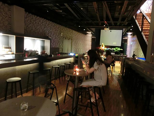 クラブ、ライブハウスとしてもお馴染みの「Shanghai on Stage」