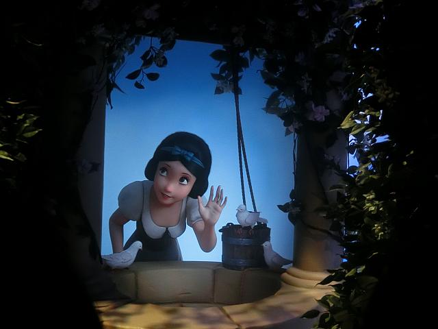 白雪姫の世界を中国語で体験