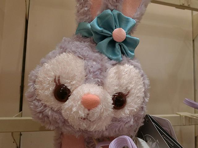 ぬいぐるみは売り切れ。このポーチのみ売ってました。しかも一人2個まで