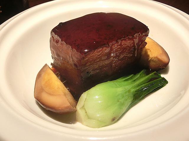 代表格は「紅焼肉」。豚ばら肉の角煮です