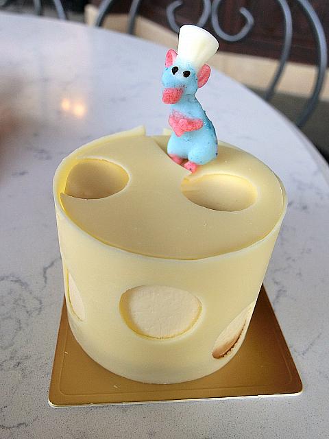 こってり濃厚チーズケーキ