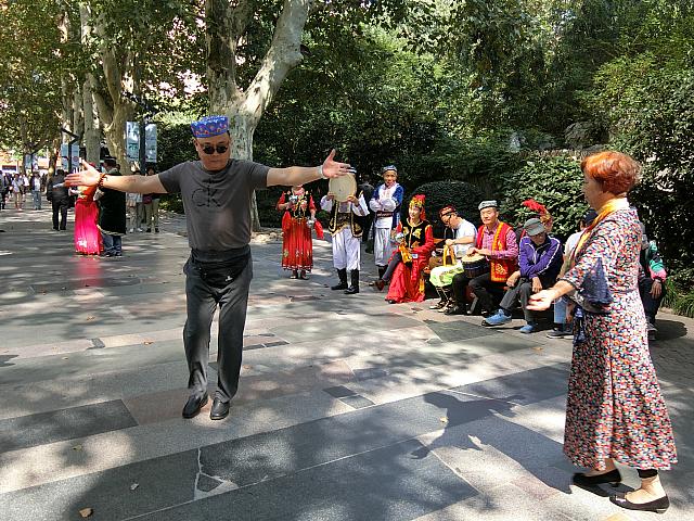 ウイグルダンスブーム