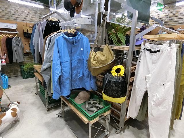 アウトドアショップ、増えてます