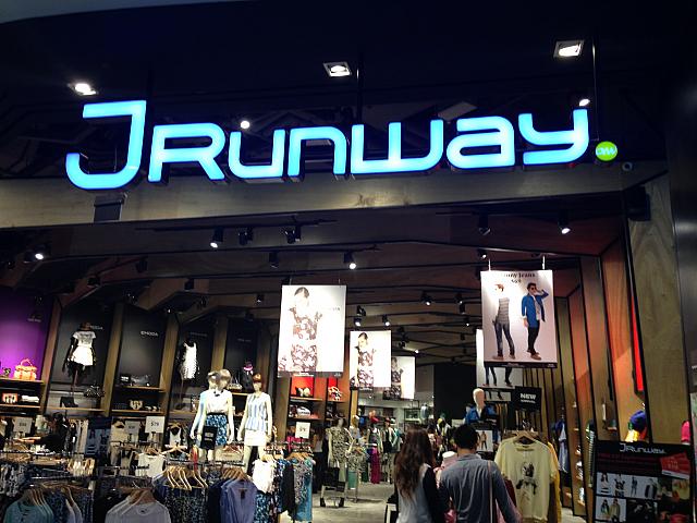Jrunway、レトロガールズやチャオパニックなどの日本ブランドがおいています。