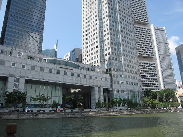 高層ビルが立ち並んでいます