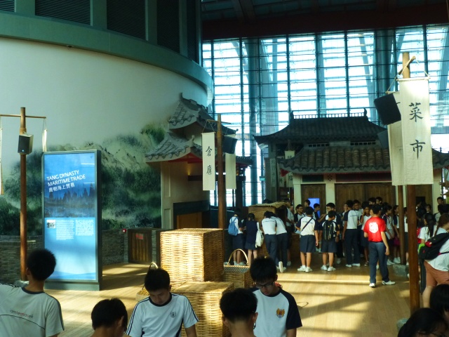 館内に交易都市を再現