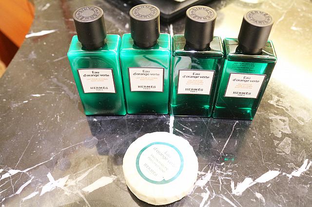 備品はエルメスへグレードアップ