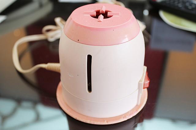 自然に囲まれた立地なので蚊取り機も完備。