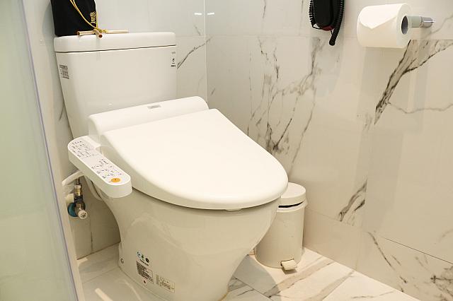 ウォシュレット便座