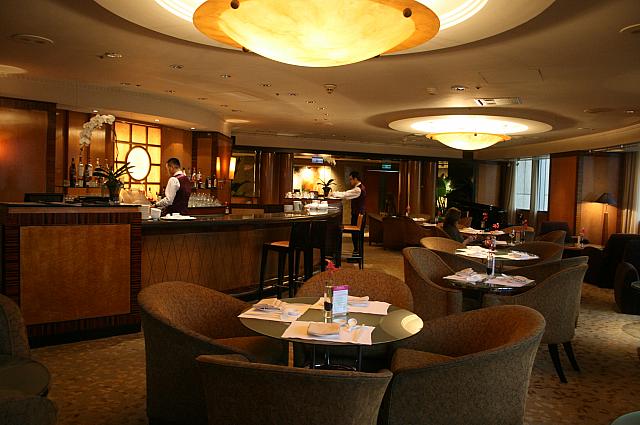 6階　ラウンジ　李白居