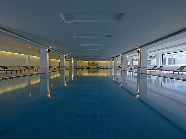 室内プール