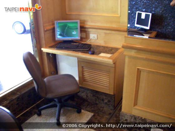 無料でパソコンも使えます