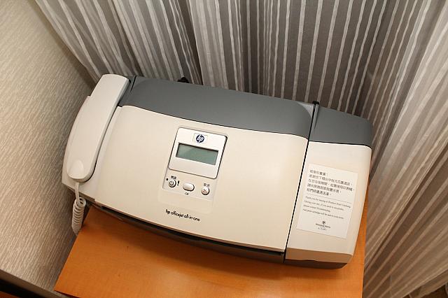 どのお部屋にもFAXあり！