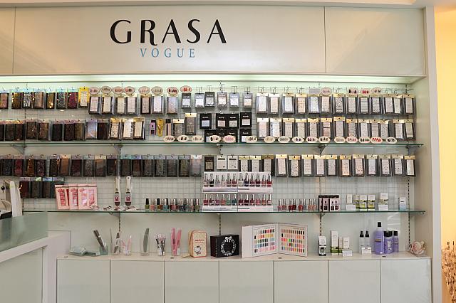 聞くと2005年創業で、台湾ではなかなかの老舗サロン。その過程で「GRASA」や「PORELESS LABO」と業務提携されてきたそうです