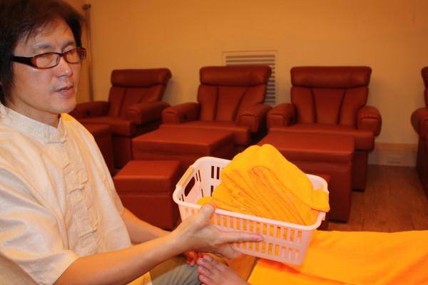 1人あたり蒸しタオル6本使用の豪華っぷり