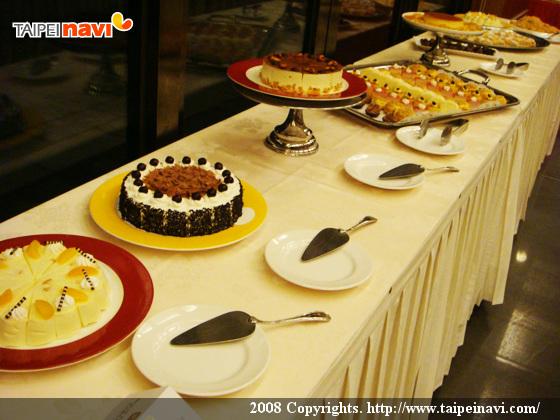 今日は中華のビュッフェです