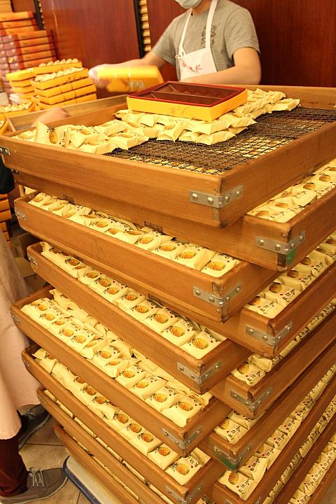 台北のお店の商品は併設された工場で作られます