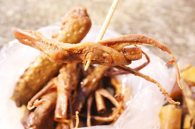 鴨の舌「鴨舌」は7本で100元