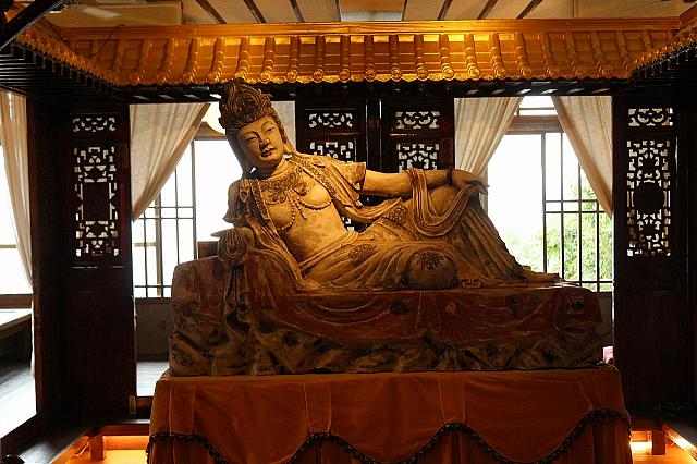 中国から買い付けられたという立派な骨董品