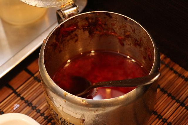 辣油はとても辛いそうなので、少しずつ足すことをオススメします。