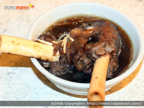 羊大骨湯　80元