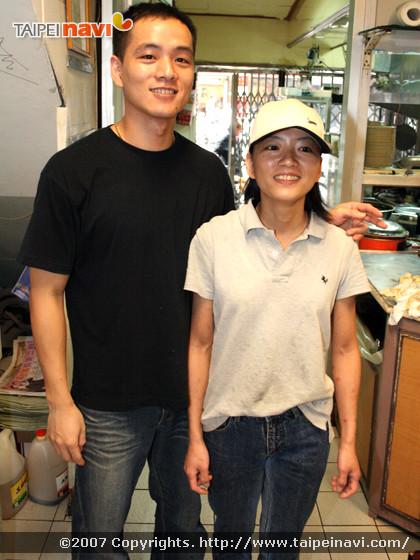 去年から店を手伝っている弟さん。姉の味を盗んでやろうとたくらんでいるらしい。がんばって！