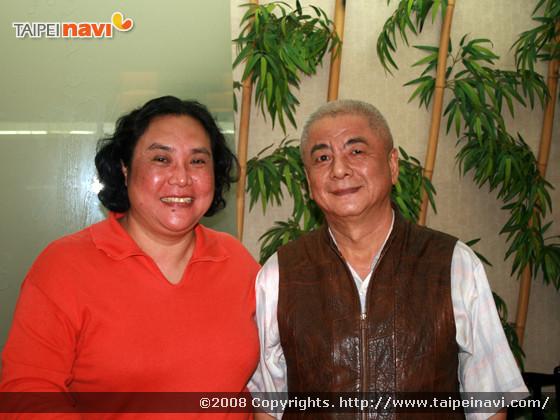 総料理長黄呈郎さんと、奥様で店長の李桂榮さん