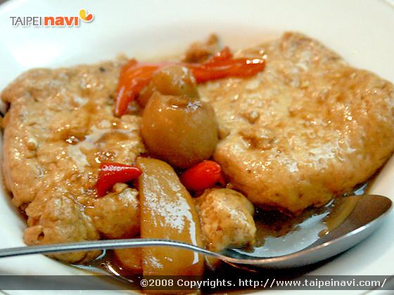 臭豆腐　＜20元1個＞