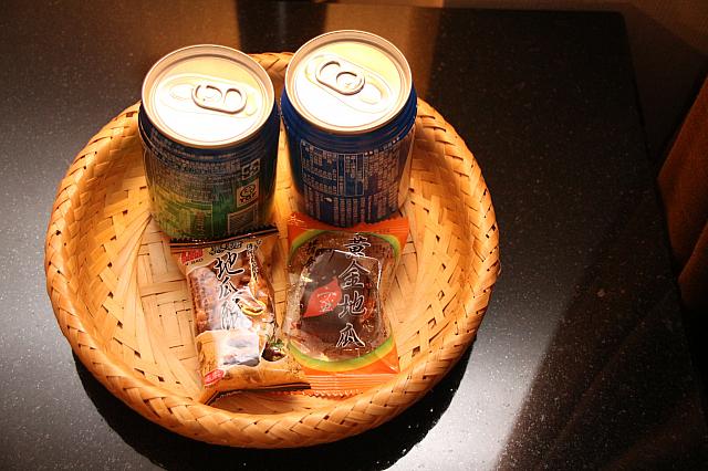 ウエルカムドリンクとお菓子