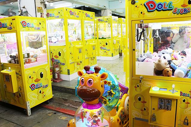 廣州街にはゲームコーナーもたくさんあります