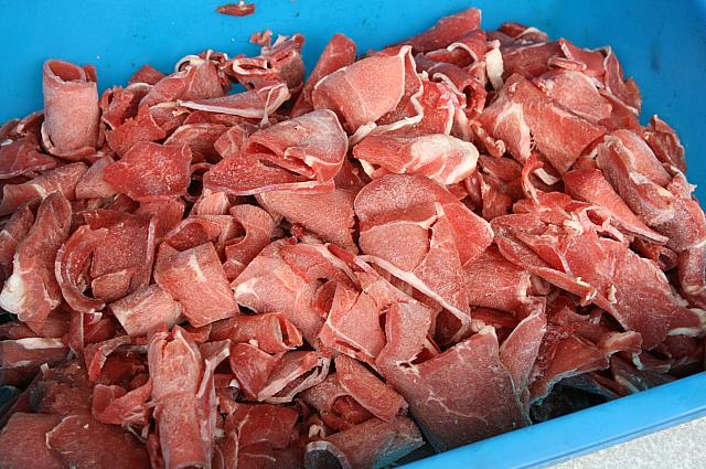 羊肉の山盛り…