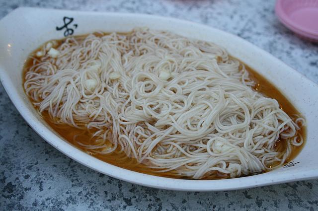 拼麻油麺線（1人前50元）