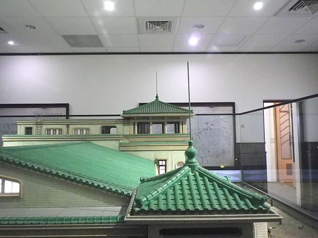 屋根まで忠実に再現されたジオラマ！