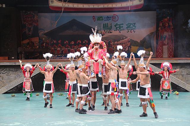 小米酒を飲まされたりして、盛大に終了！