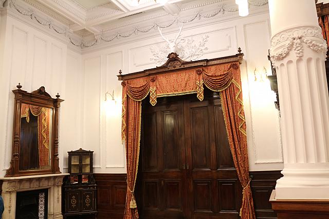 来賓がもてなされた客間