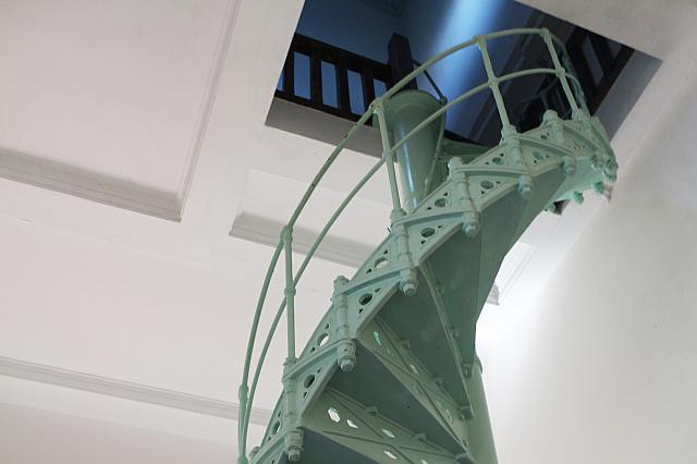 螺旋階段を登ると、、、