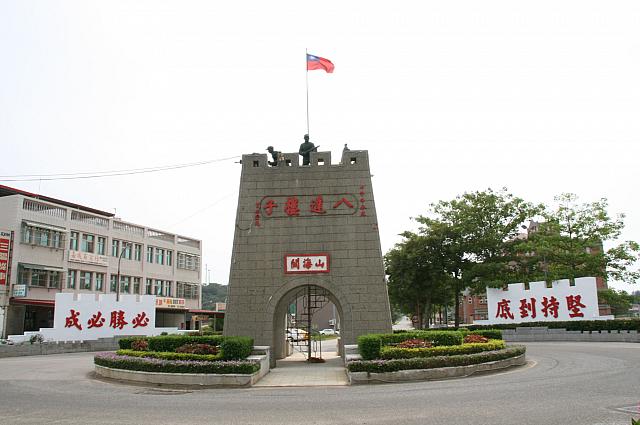 左側にお店が見えます