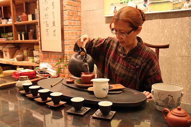 茶杯をあたため