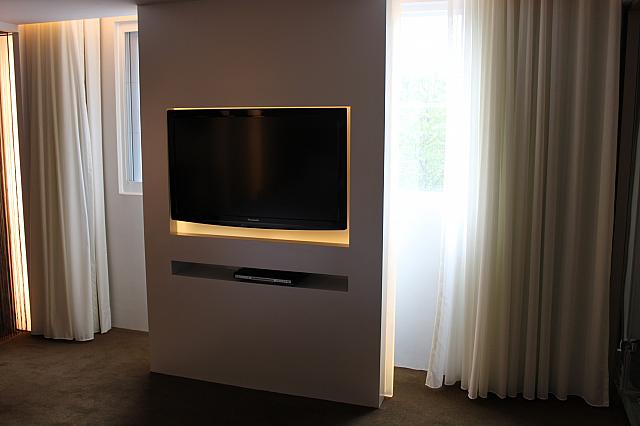 42インチのテレビ