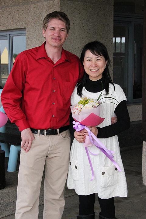 簡さんと彭侑士さんご夫妻