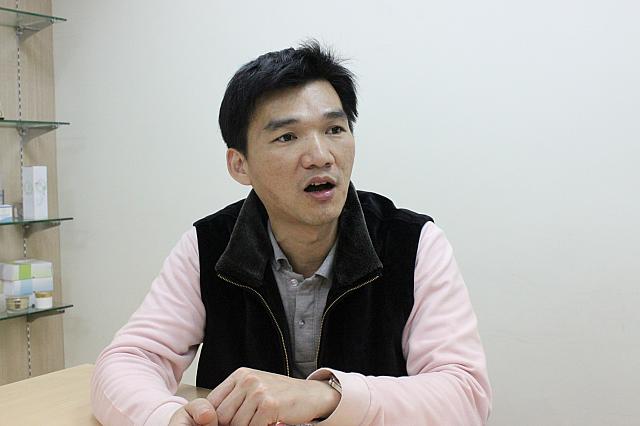 社長の陳啓文さん。