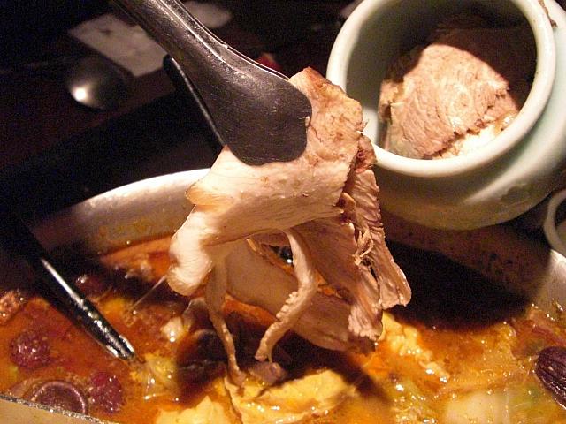 このお肉が「無老肉」でした。