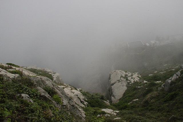 濃霧のため絶景はお預け・・・