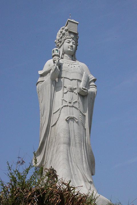 突如現れる媽祖巨神像にちょっと感動