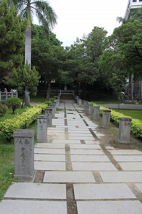 大きな神社でした
