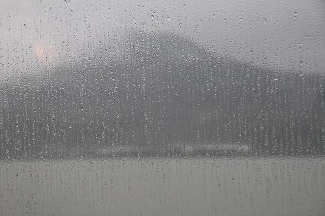 写真ではあまりはっきりと写りませんでしたが、肉眼でははっきりと見えた観音山
