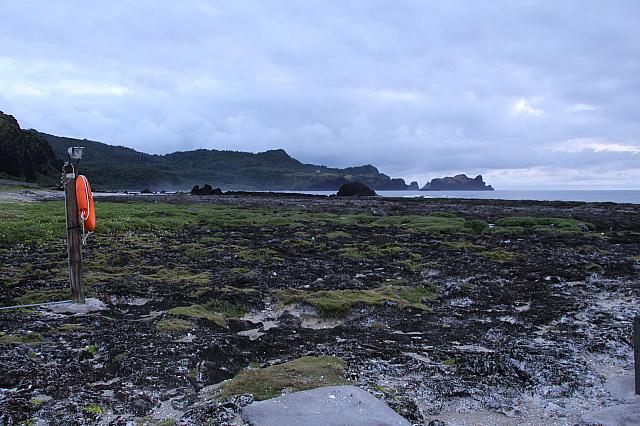 温泉玉子の位置は、赤い浮き輪が目印