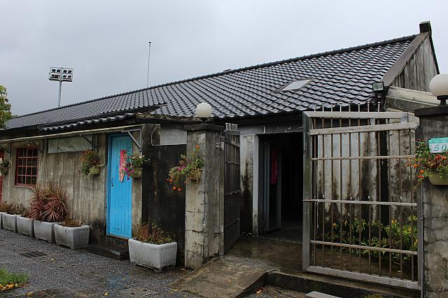 「四四南村」