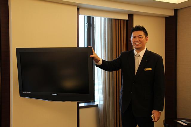 TVは好きな方向へ回せます